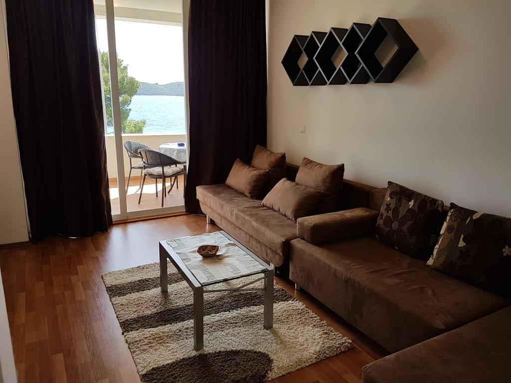 Apartments Surjak Orebić Exteriör bild